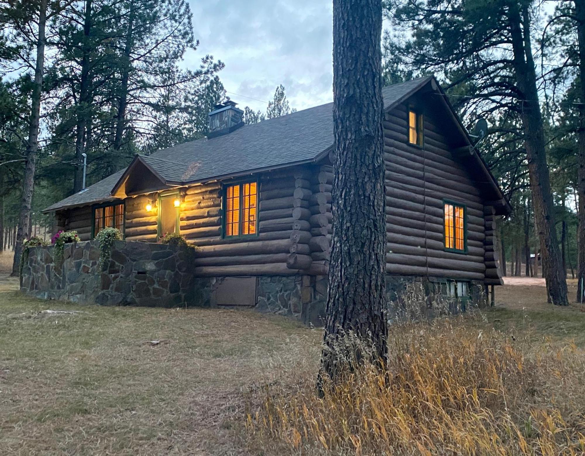 Historic Log Cabin #14 At Horse Creek Resort Rapid Stadt Exterior foto